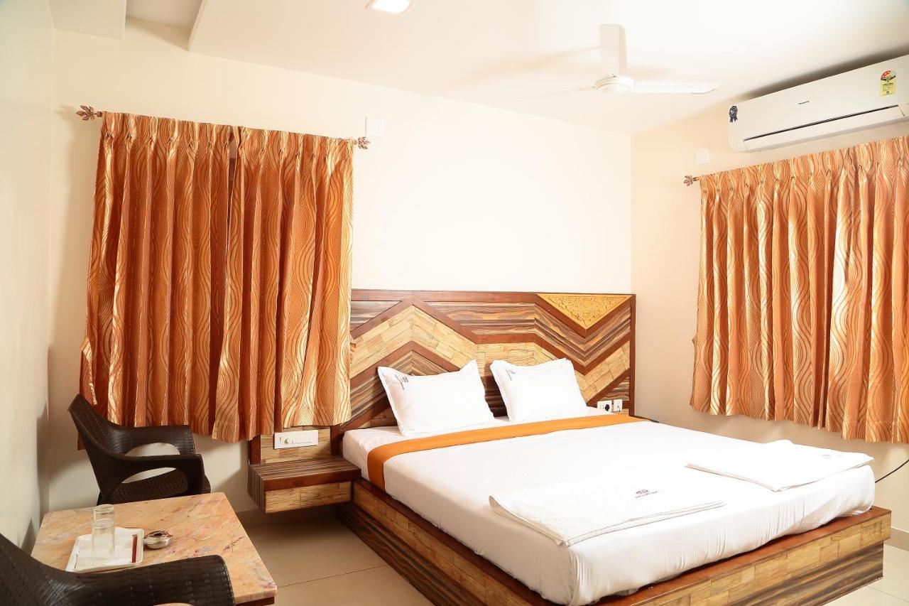 Annai In Saravana Bhavan Fine Stay And Restaurant فيلنغاني المظهر الخارجي الصورة