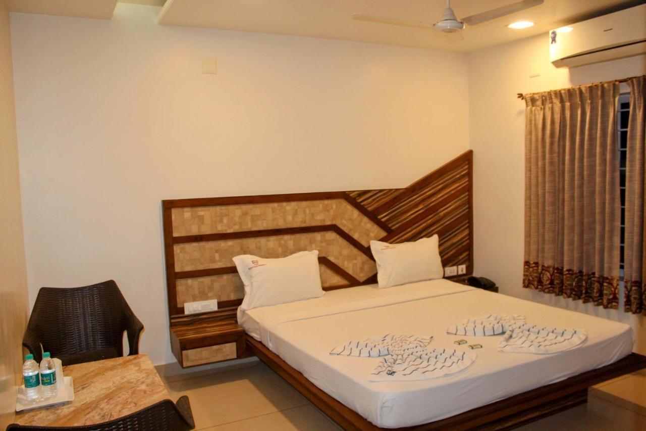 Annai In Saravana Bhavan Fine Stay And Restaurant فيلنغاني المظهر الخارجي الصورة